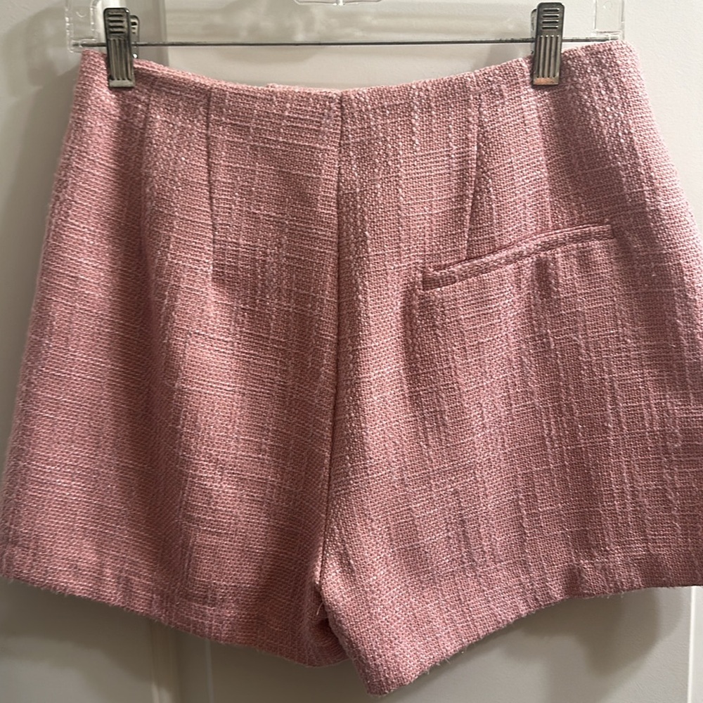 Entro Pink Tweed Shorts - Picture 2 of 5